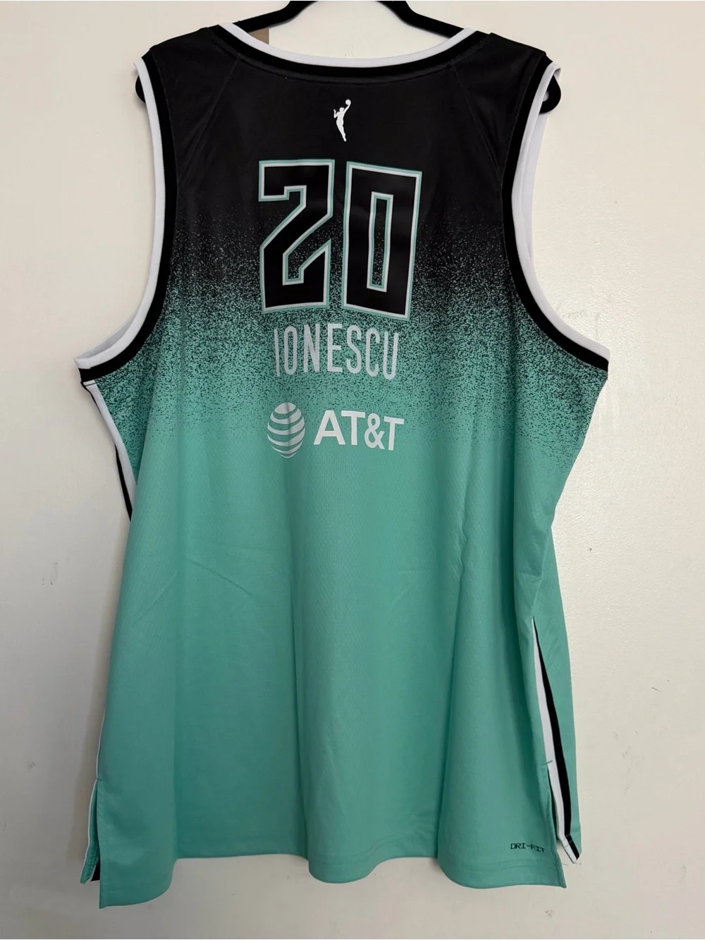 Women’s Nike WNBA New York Liberty Sabrina Ionescu #20 Victory Jersey XXL